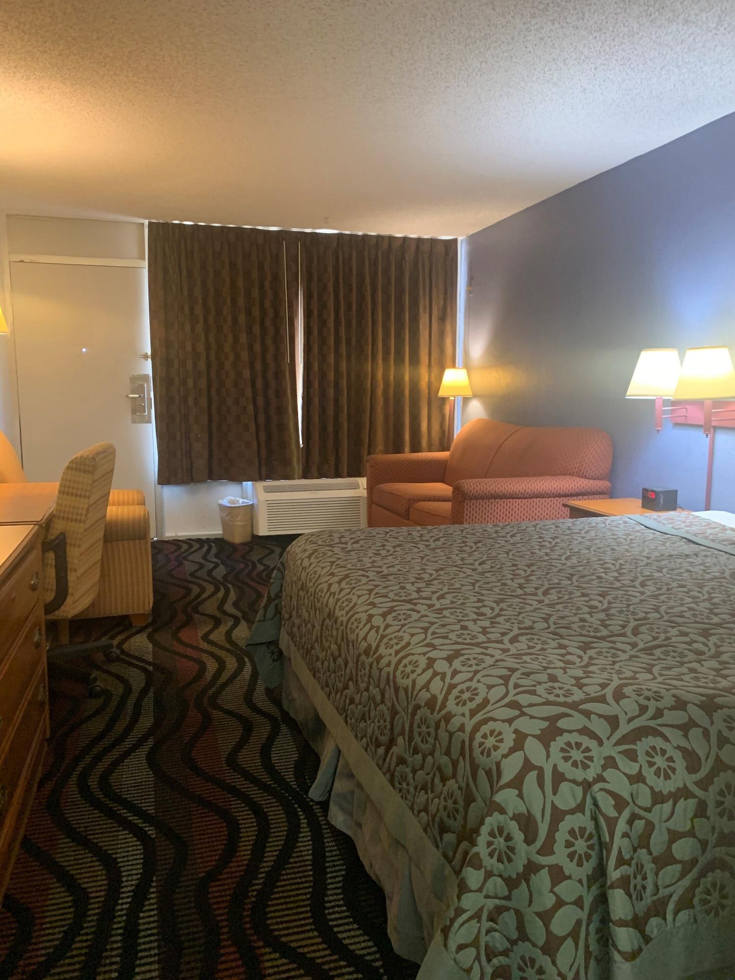 Days Inn By Wyndham פורט מאיירס מראה חיצוני תמונה