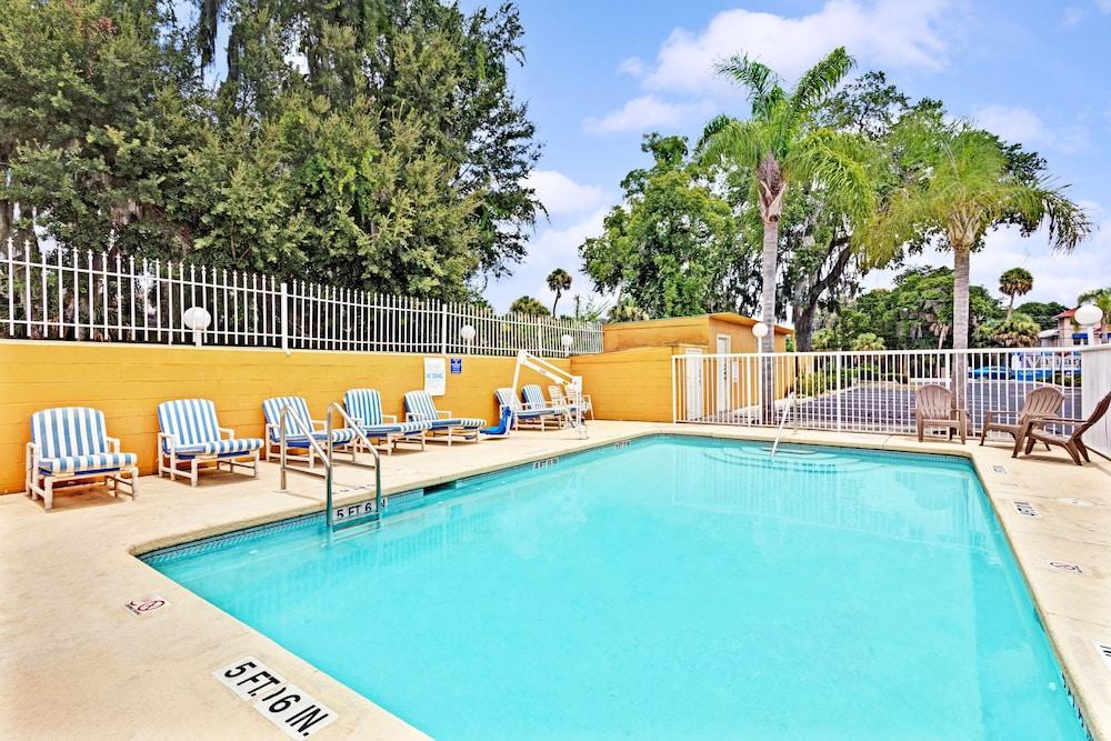 Days Inn By Wyndham פורט מאיירס מראה חיצוני תמונה