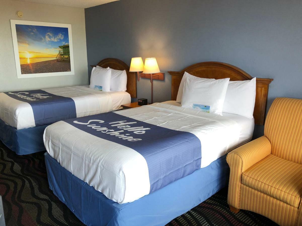 Days Inn By Wyndham פורט מאיירס מראה חיצוני תמונה